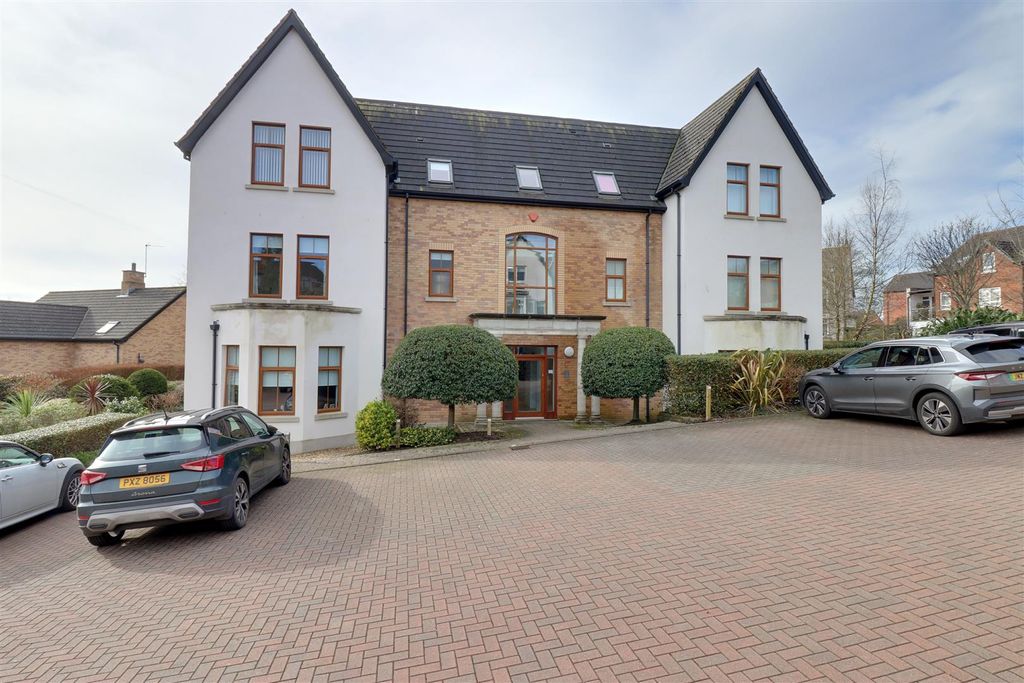 2 bed flat for sale25, Lakeview Manor, Newtownards BT23