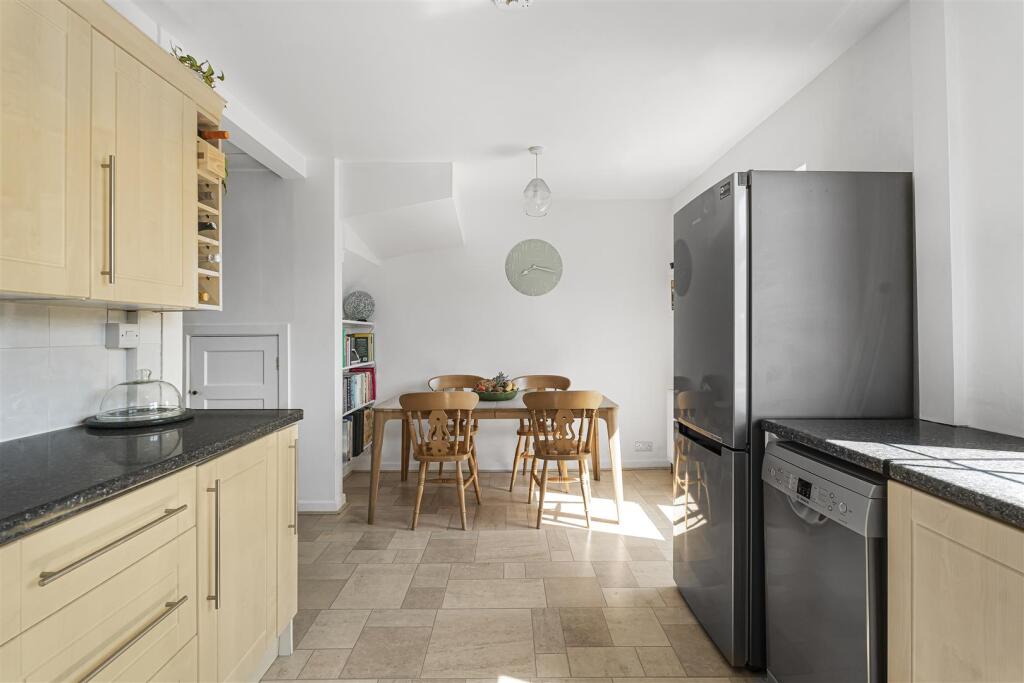 Additional image 5 of Barnfield Road, Welwyn Garden City