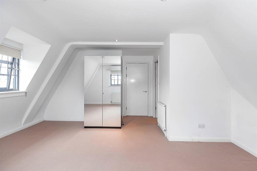 Additional image 6 of 2 Bed Flat, St Pauls Crescent, NW1, N1 7GU