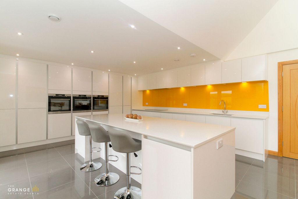 Additional image 9 of 4 bed detached bungalow for saleLithe Lochan, Elgin IV30