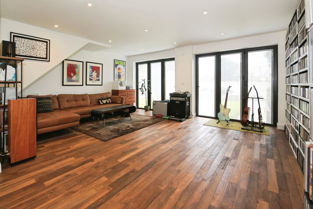 Additional image 27 of 4 bed detached house for saleLongthorpe Green, Peterborough PE3