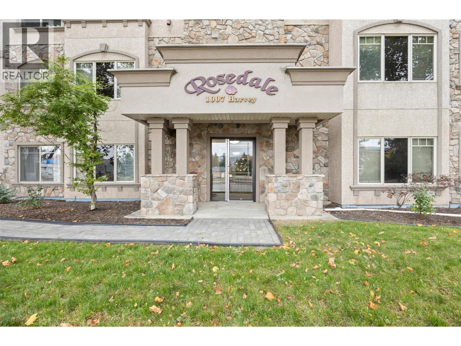 Additional image 2 of 109-1007 Harvey Avenue, Kelowna, BC, V1Y6E4