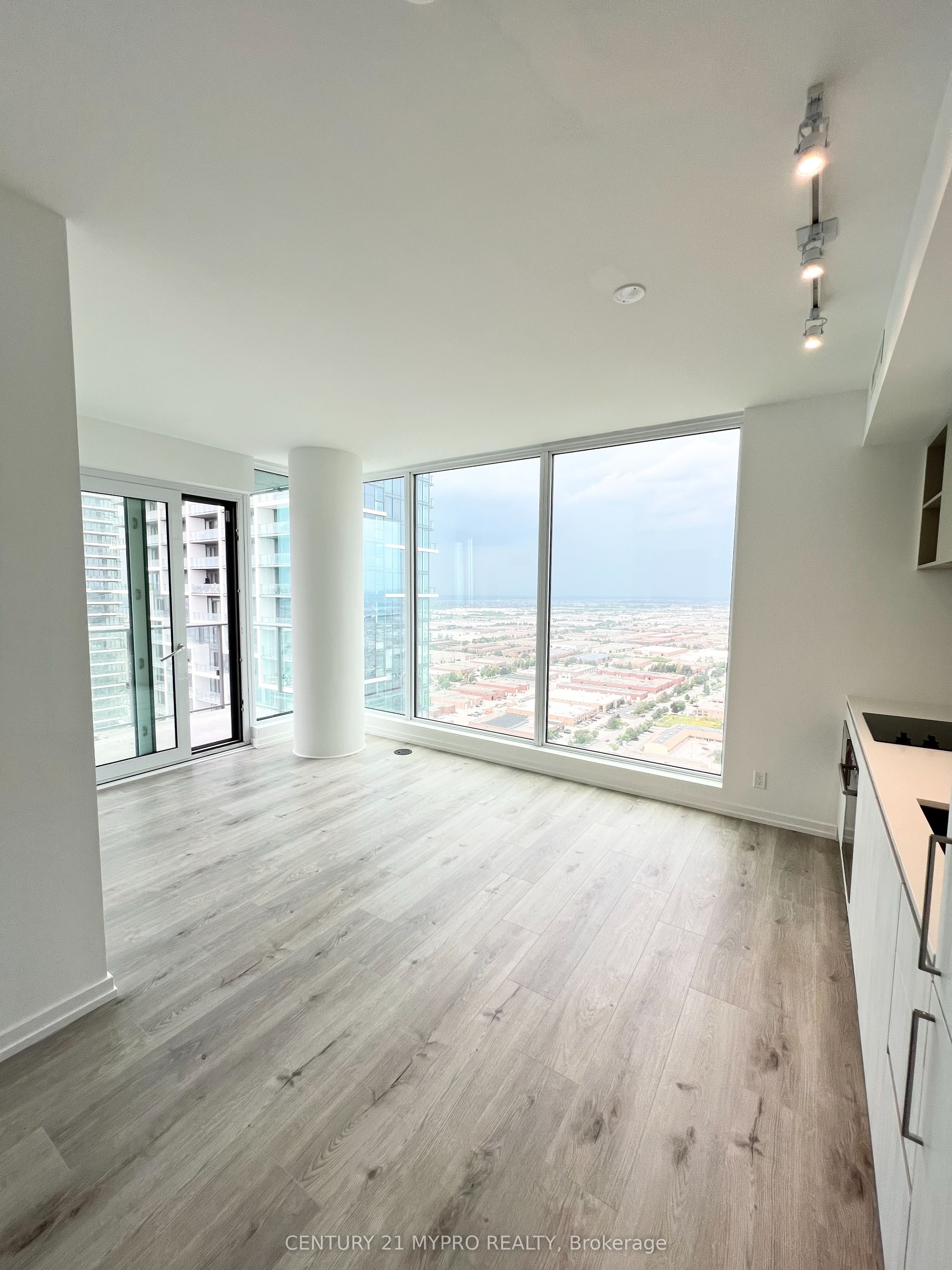 Additional image 5 of 3706-7890 Jane Street, Vaughan, ON, L4K 0K9