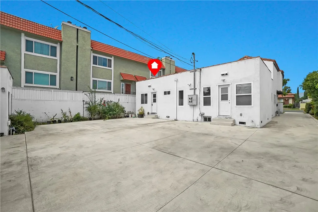 2718 W Grand Avenue, Alhambra, CA 91801