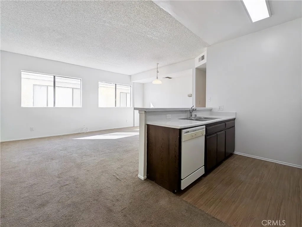 Additional image 14 of 17312 Chatsworth Street Unit B, Granada Hills, CA 91344