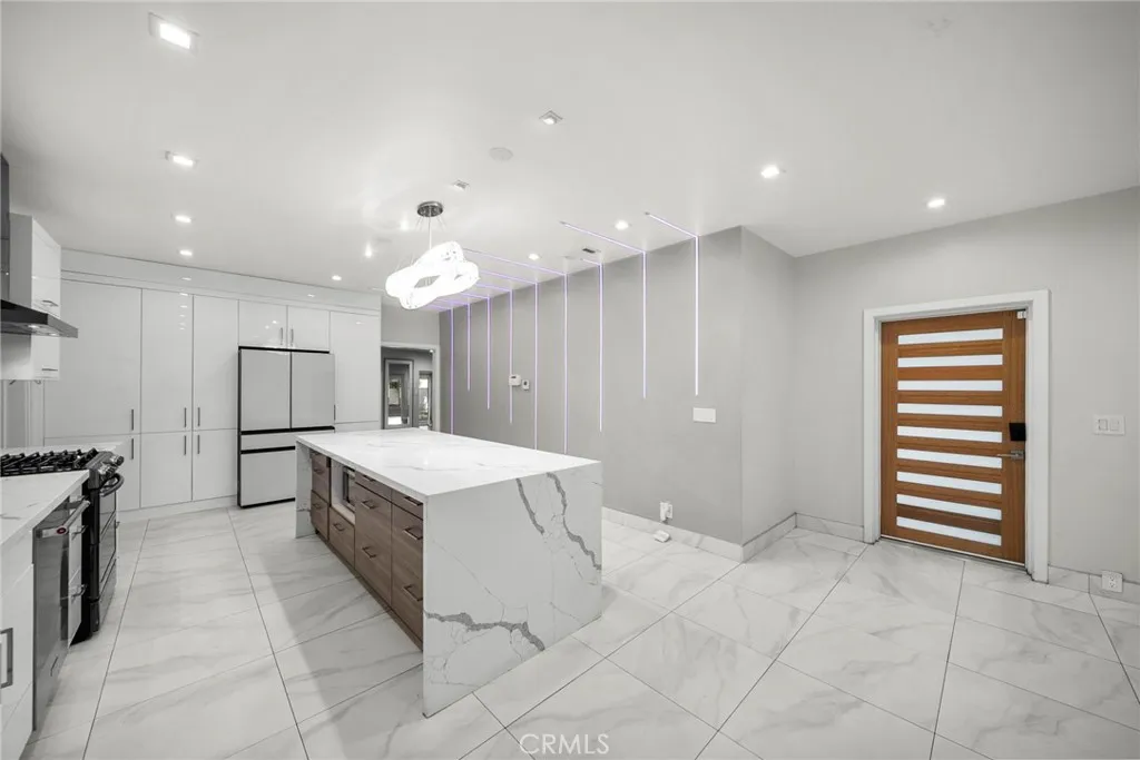 Additional image 10 of 8647 Corbin Avenue, Winnetka, CA 91306