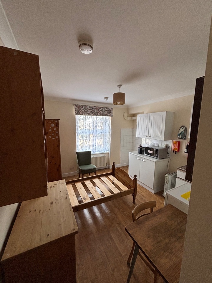 Additional image 2 of Room in a Shared House, Chalk Farm Road, NW1, N1 7GU