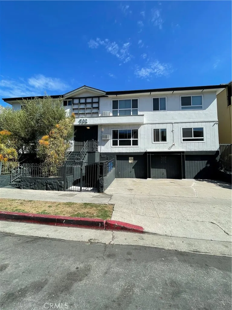 Additional image 2 of 702 S St. Andrews Place Unit 12a, Los Angeles, CA 90005