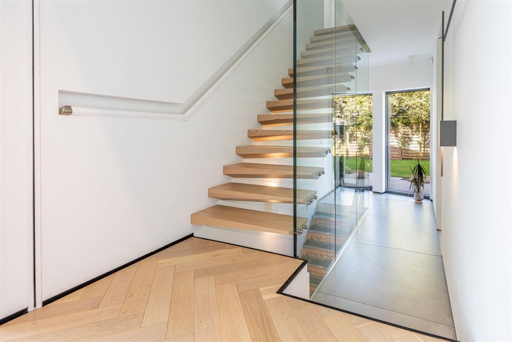 Additional image 16 of 5 bed detached house for saleCropwell Road, Radcliffe-On-Trent NG12