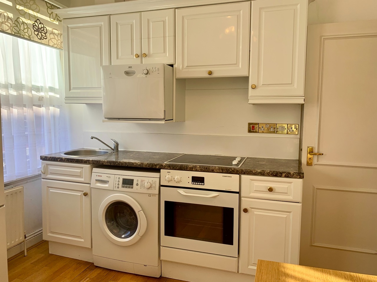 Additional image 5 of 2 Bed Flat, Upper Montagu, W1H, N1 7GU