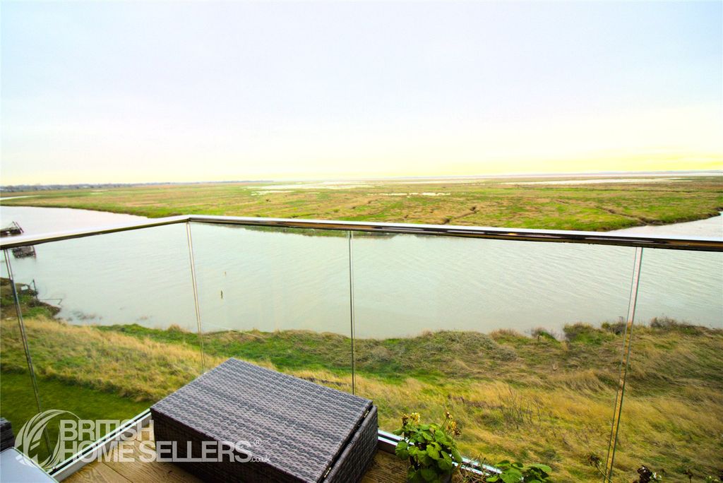 Additional image 20 of 2 bed flat for saleVictory Boulevard, Lytham St. Annes, Lancashire FY8