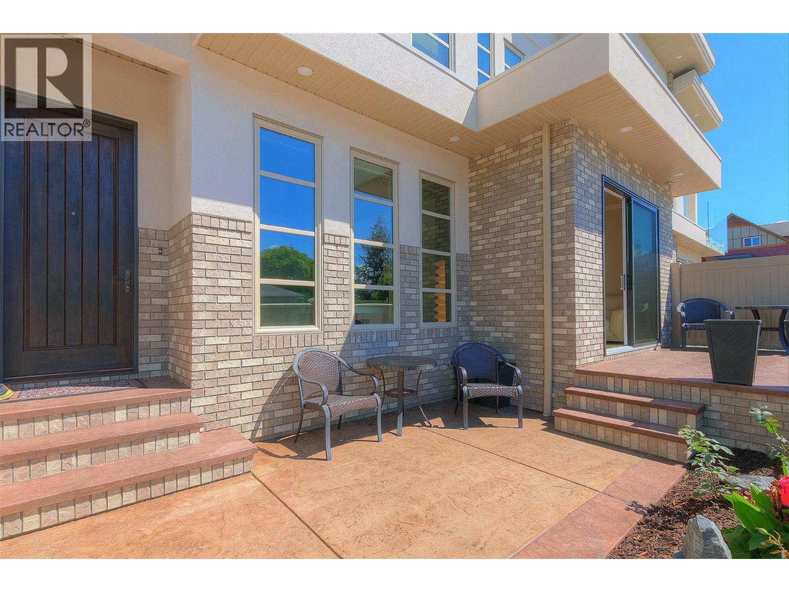 Additional image 2 of 2571 Abbott Street, Kelowna, BC, V1Y9T9