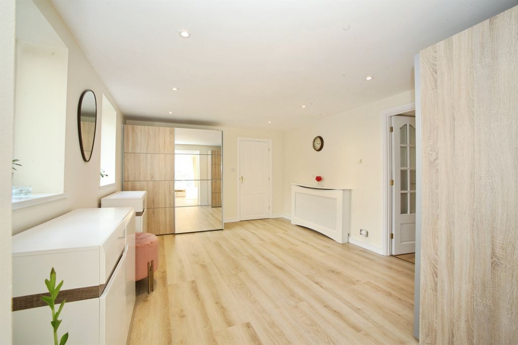 Additional image 8 of 5 bed detached house for saleMill Lane, Cross Inn, Pontyclun CF72