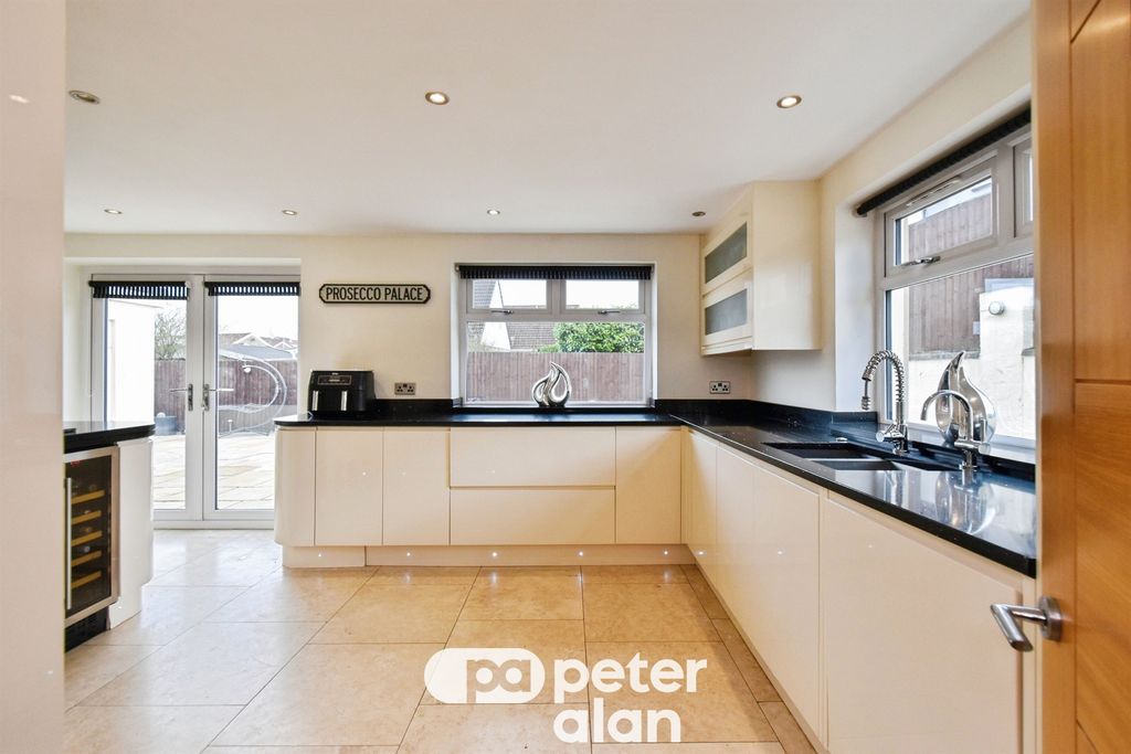 Additional image 52 of 6 bed detached house for salePentwyn Road, Treharris CF46