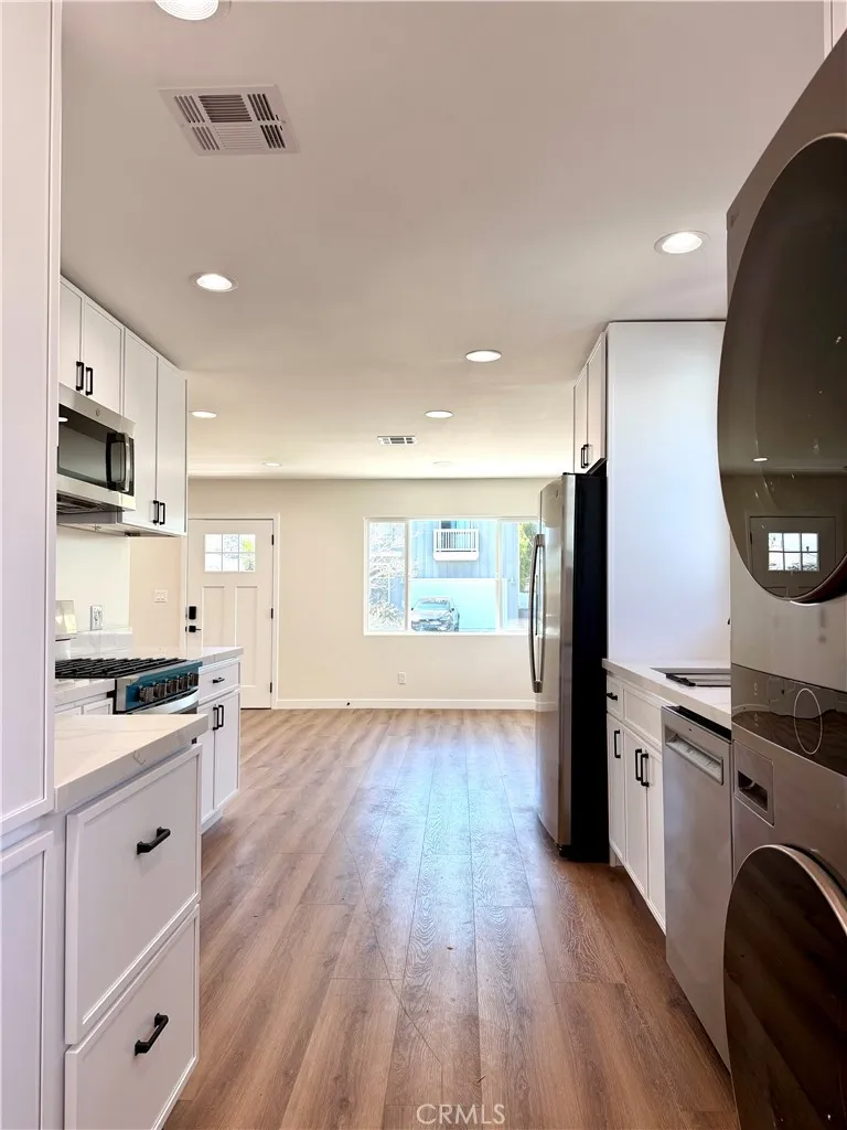 Additional image 28 of 3548 Corinth Avenue, Los Angeles, CA 90066