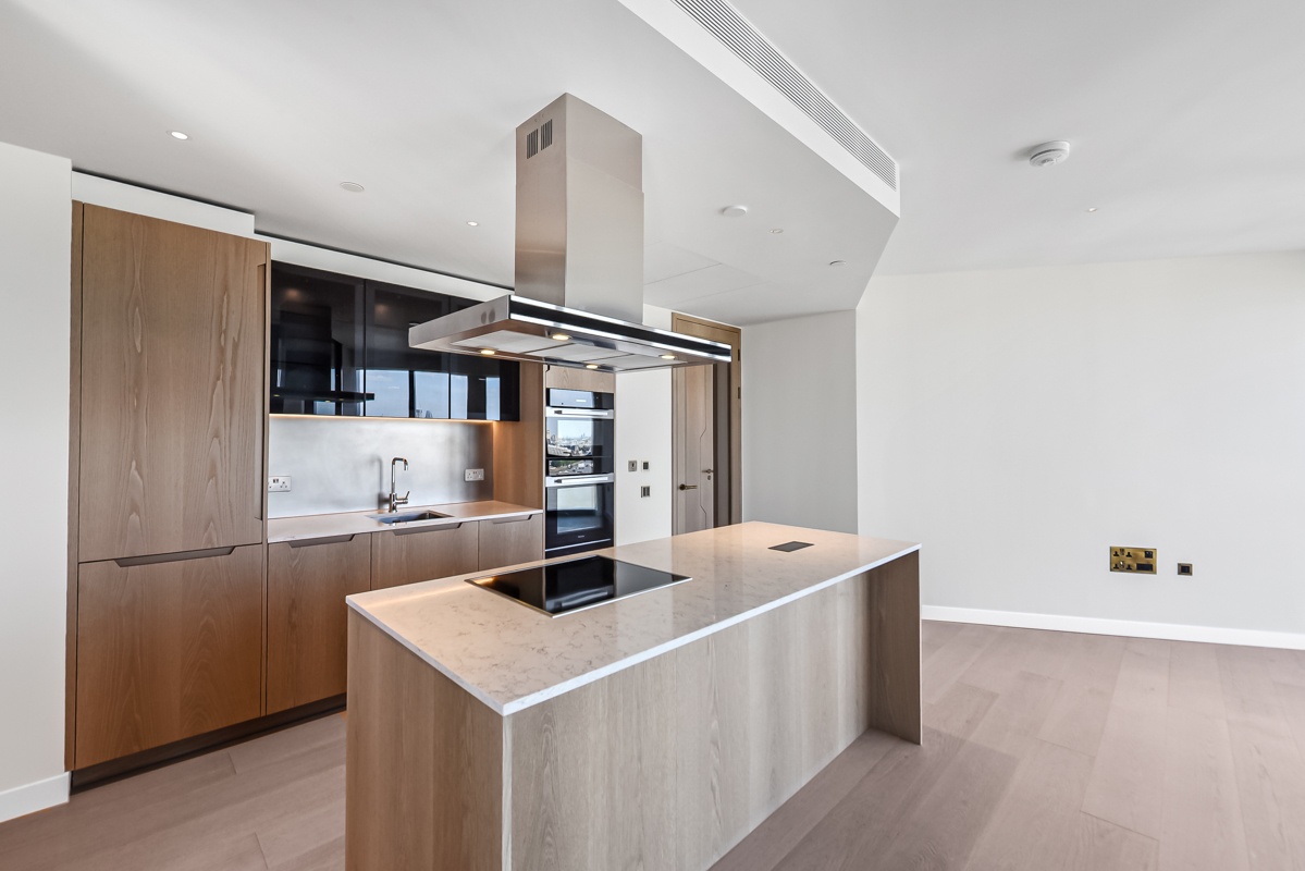 Additional image 5 of 2 Bed Flat, Nine Elms Lane, SW8, N1 7GU