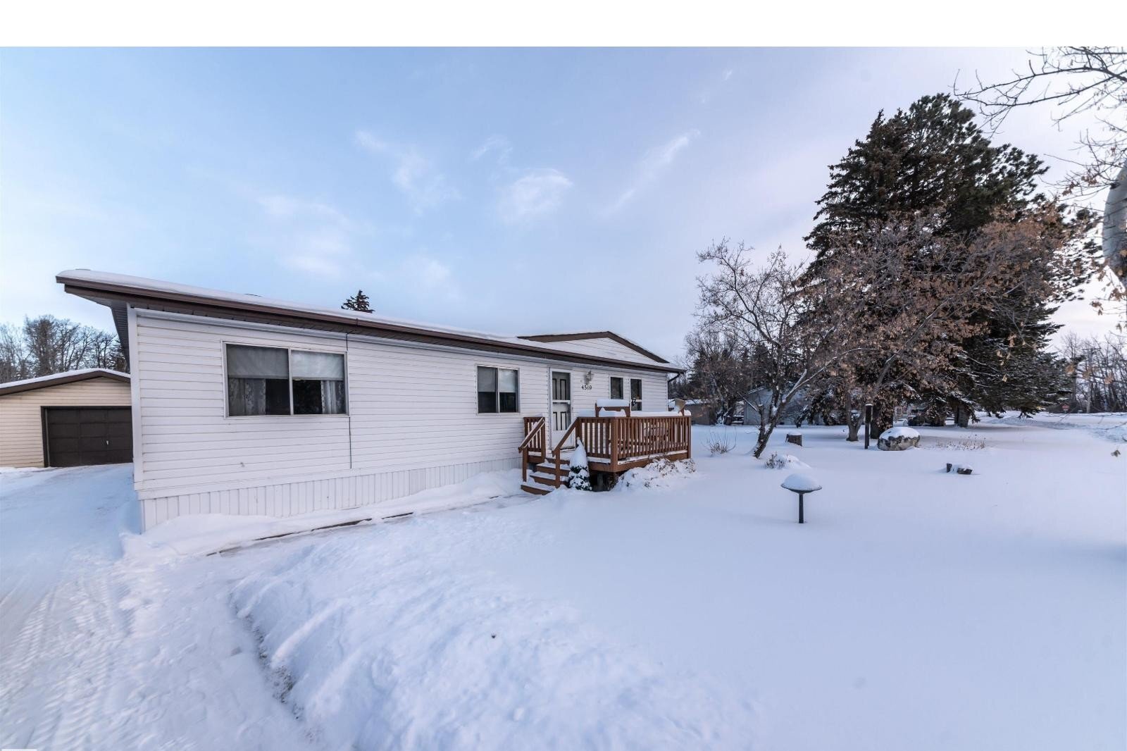 Additional image 8 of 4519 46 Street, Rural Lac Ste. Anne County, AB, T0E0A0