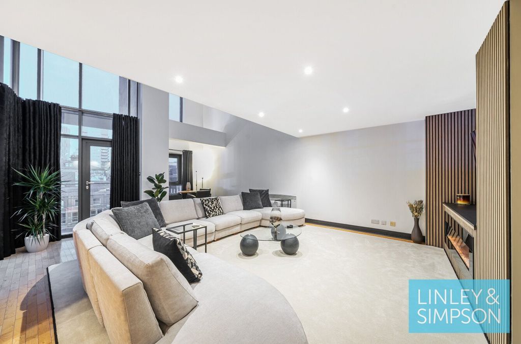 Additional image 2 of 2 bed flat for salePortland Place, 5 Calverly Street, Leeds LS1