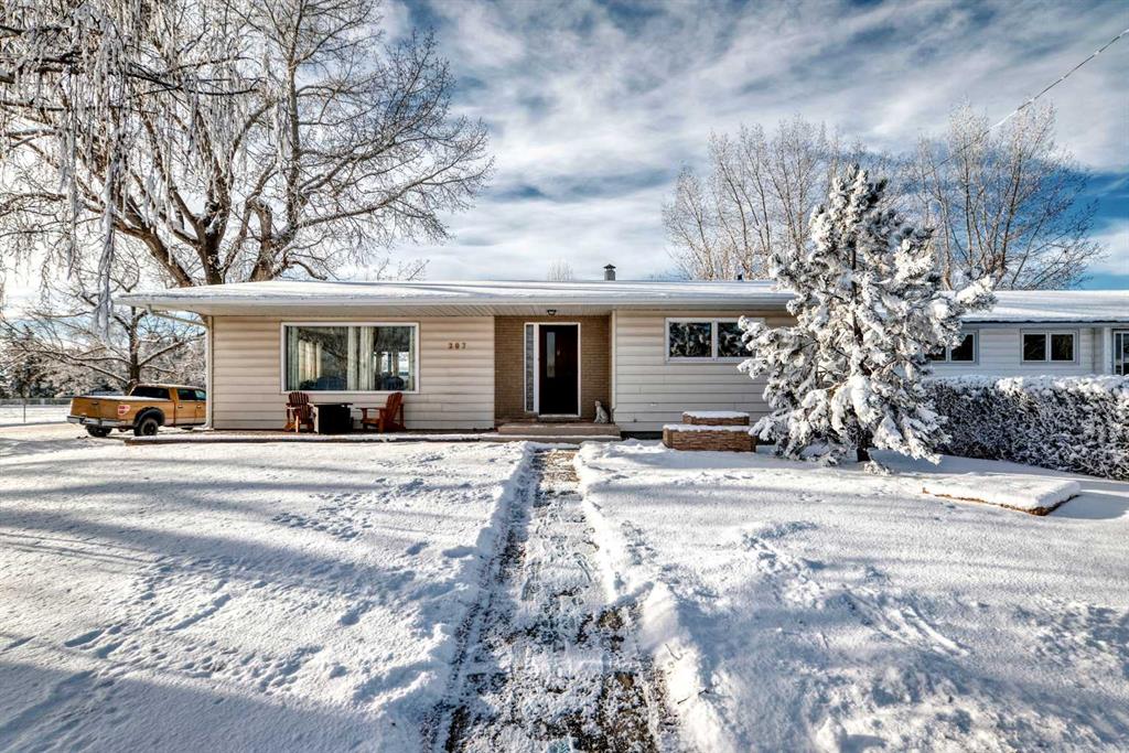 207 6a Avenue, Three Hills, AB, T0M 2A0