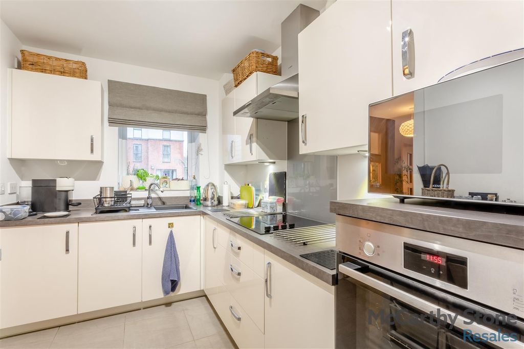 Additional image 8 of 2 bed flat for saleElizabeth Place, Trimbush Way, Market Harborough LE16