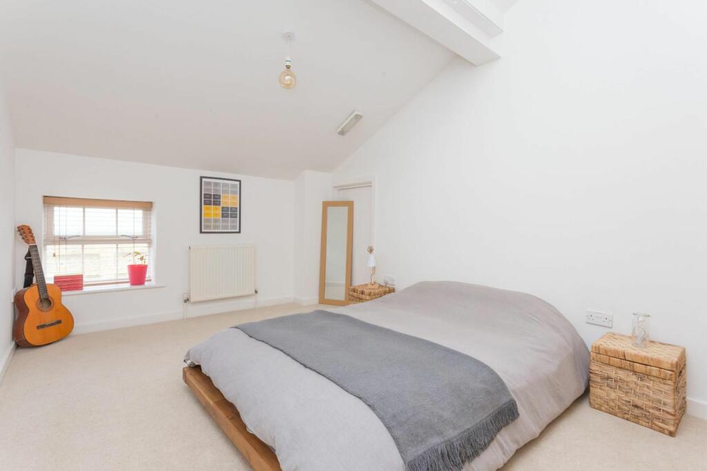 Additional image 8 of Mill Race, River, CT17