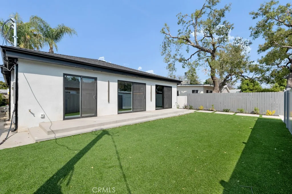 Additional image 40 of 18240 Hartland Street, Reseda, CA 91335