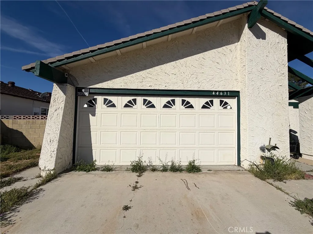 Additional image 2 of 44631 Fenhold Street, Lancaster, CA 93535