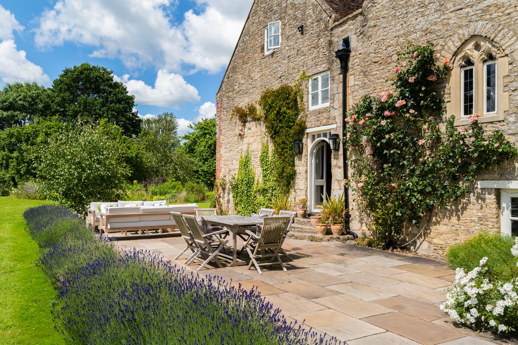 Additional image 10 of 6 bed country house for saleChiselhampton, Oxford OX44