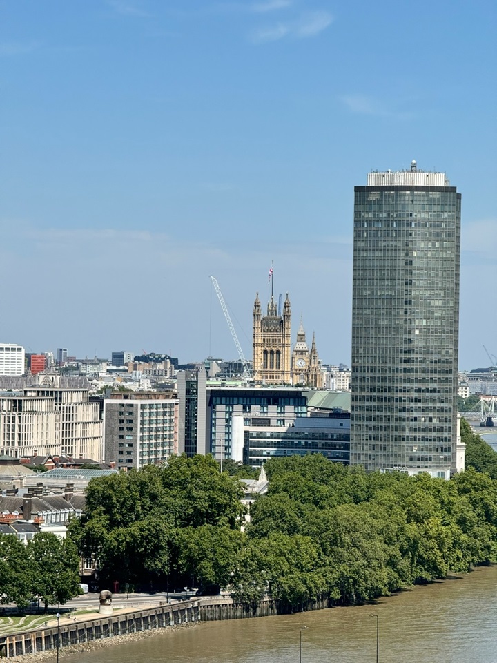 Additional image 7 of 3 Bed Flat, St. George Wharf, SW8, N1 7GU