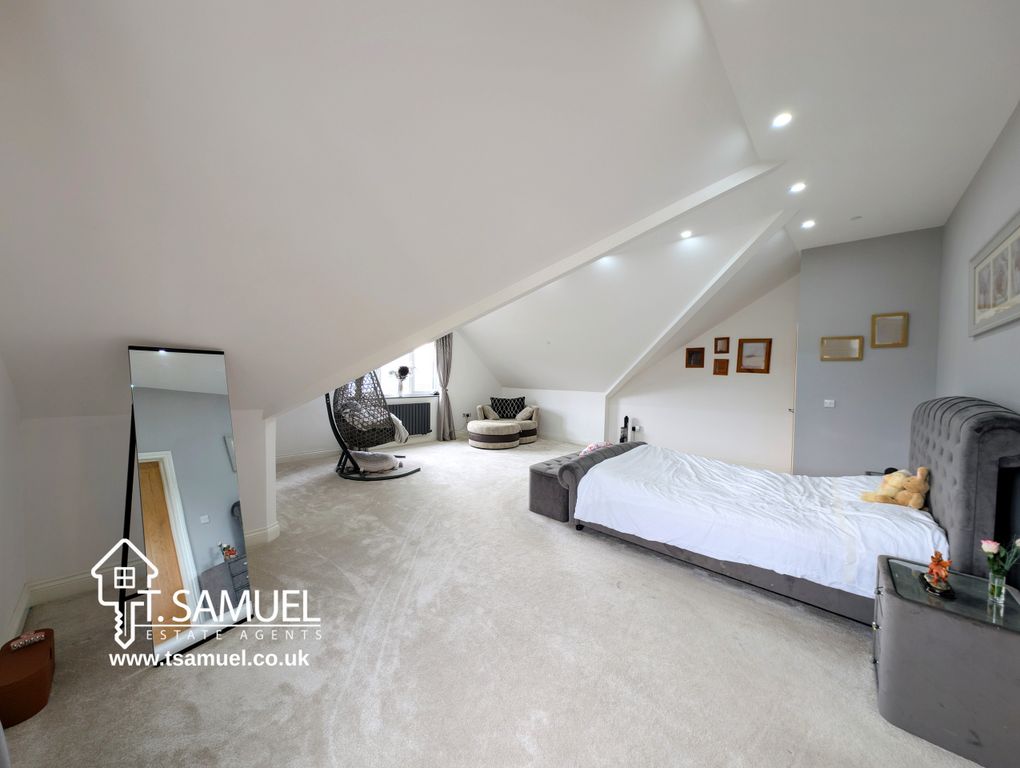 Additional image 23 of 5 bed detached house for saleGolwg Y Mynydd, Llanwonno Road, Mountain Ash CF45