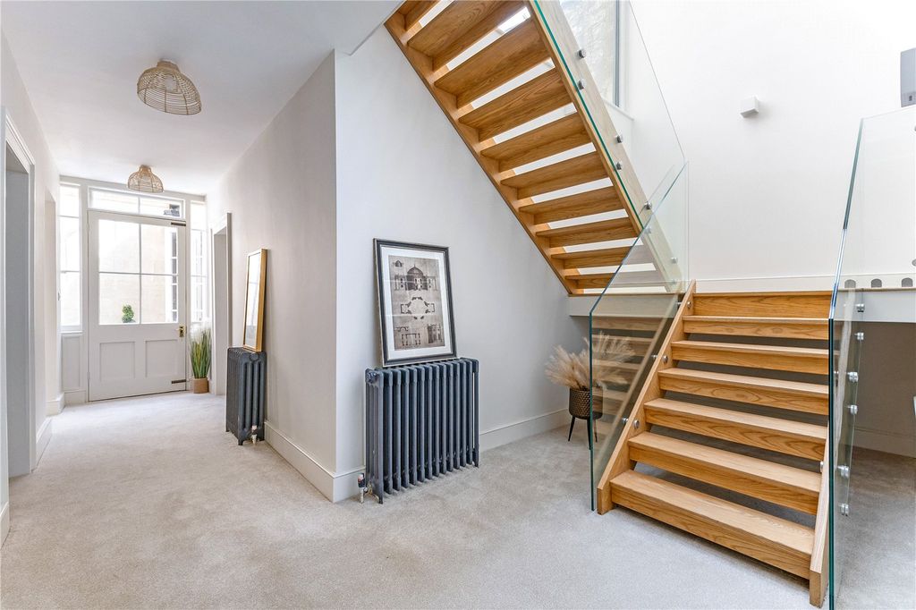 Additional image 9 of 3 bed flat for saleApartment 2, 1 Sion Hill Place, Bath, Somerset BA1