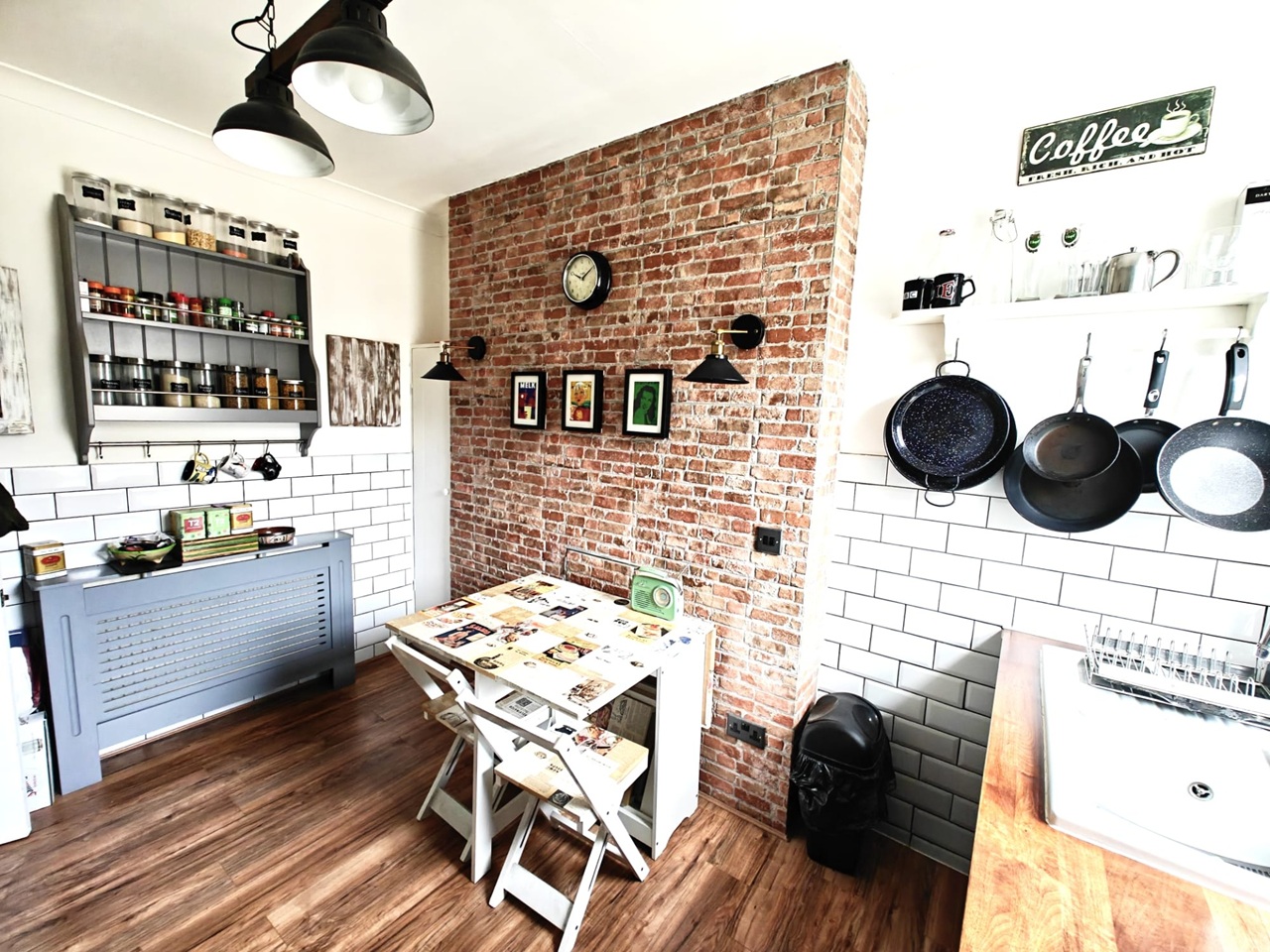 1 Bed Flat, Victoria Mansions, SW8, N1 7GU