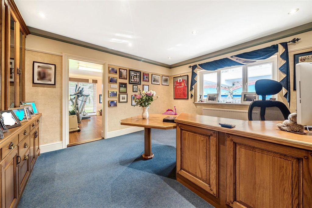 Additional image 10 of 5 bed detached house for saleDebdale, Orton Waterville Village, Peterborough PE2