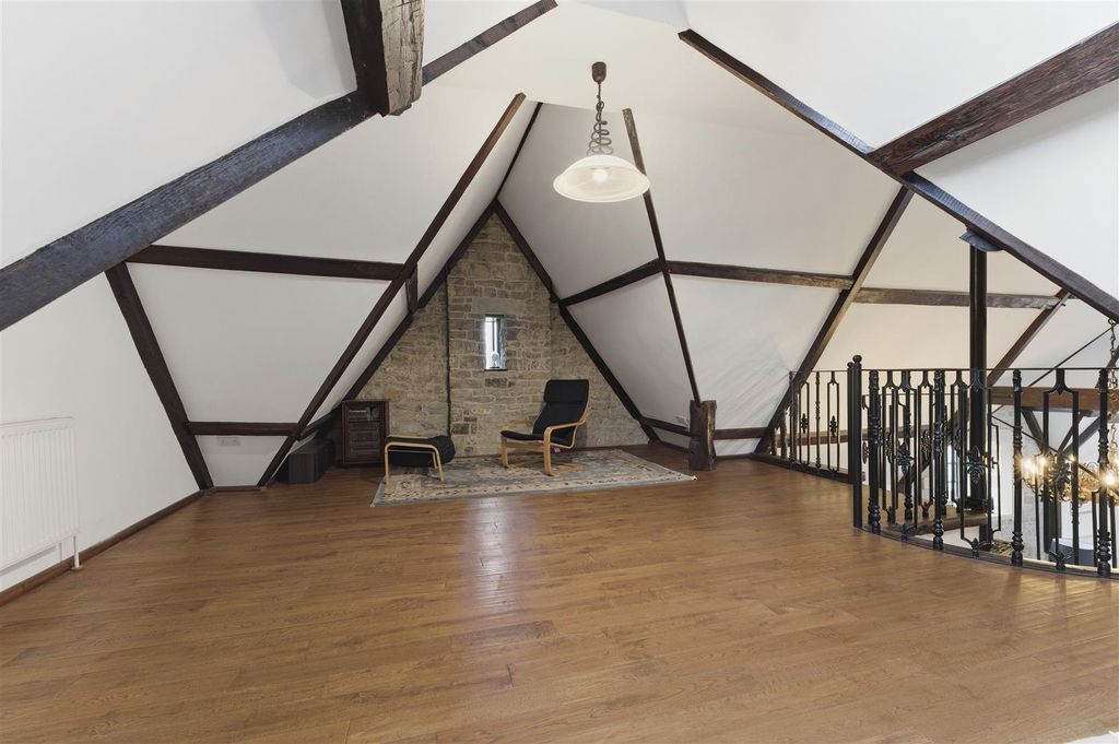 Additional image 17 of 3 bed flat for saleThe Old Grammar School, Church Street, Cowbridge CF71