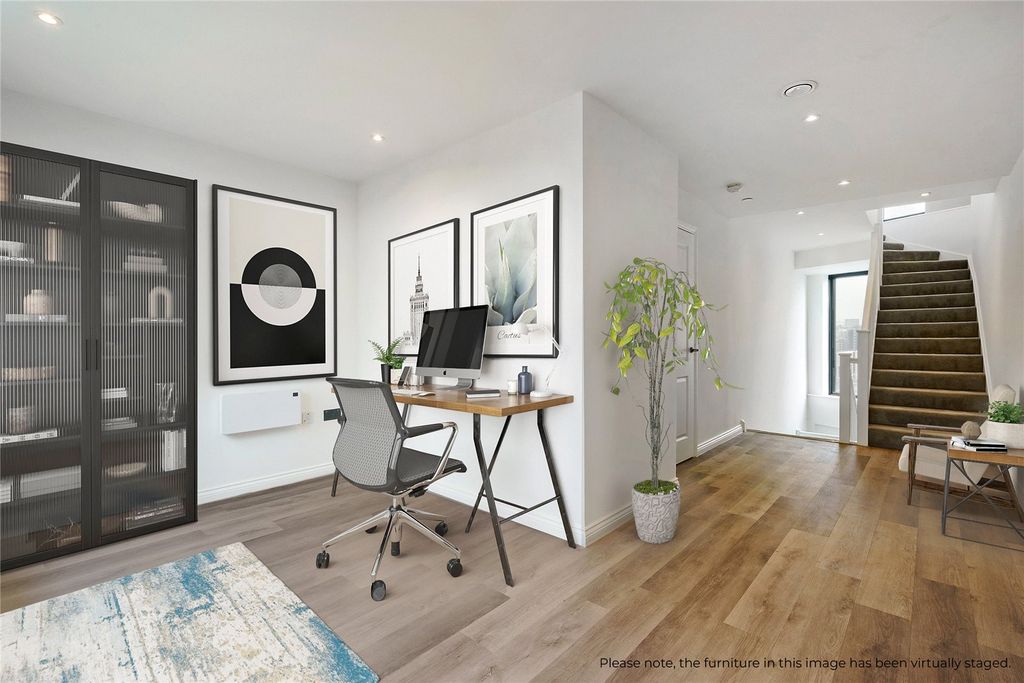 Additional image 11 of 3 bed flat for saleThe Penthouse, Springwell Gardens, Whitehall Road, Leeds LS12