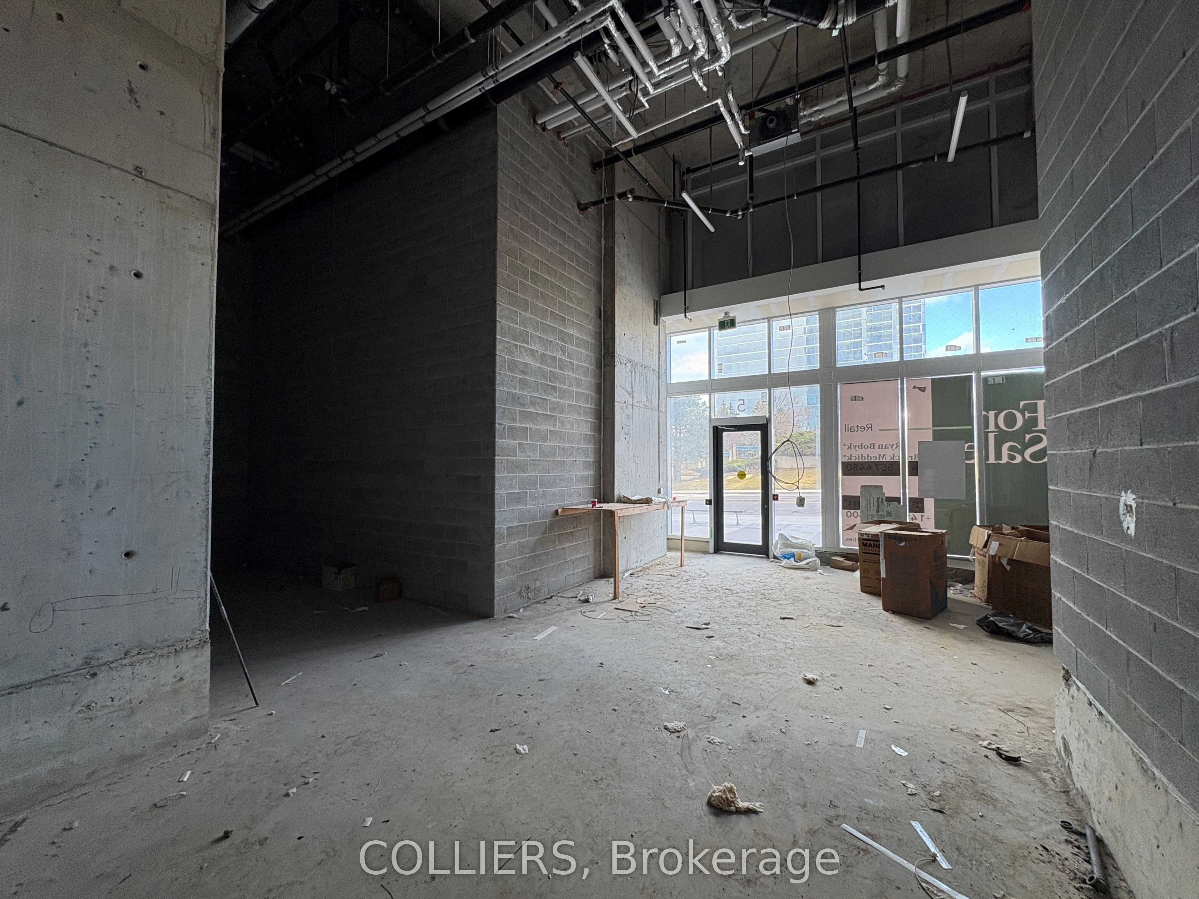 Additional image 3 of 5-7 Village Green Square, Toronto, ON, M1T 3G2