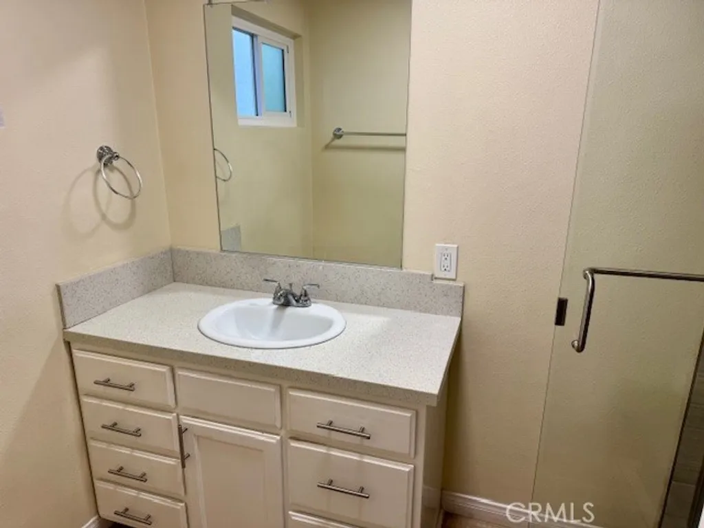 Additional image 5 of 1022 El Camino Dr Unit B, Costa Mesa, CA 92626