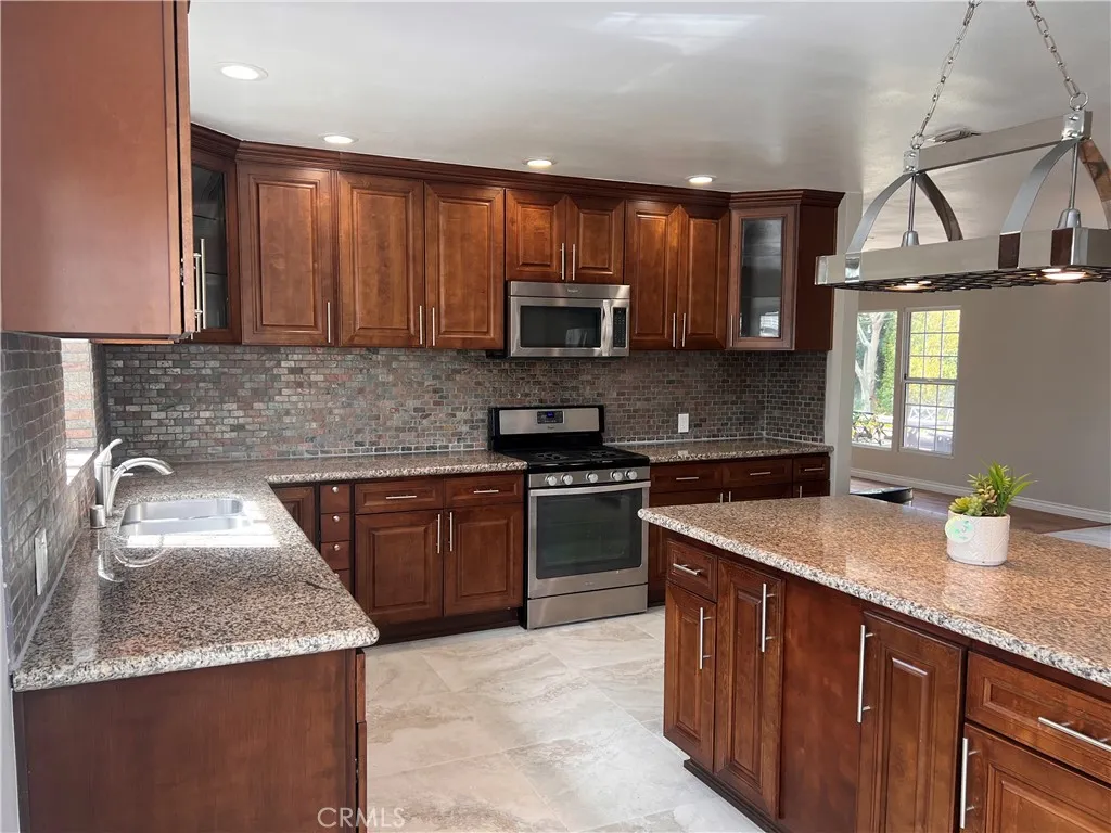 Additional image 6 of 935 N 1st Ave, Upland, CA 91786