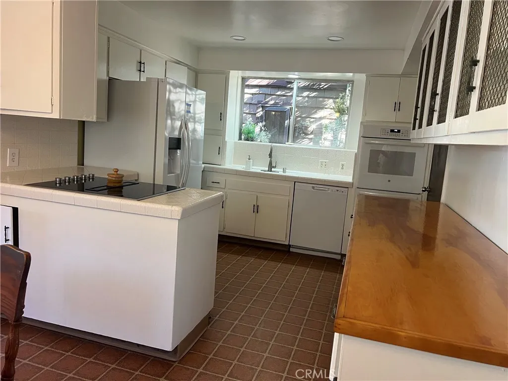 Additional image 8 of 58 Surfside Ave, Surfside, CA 90743