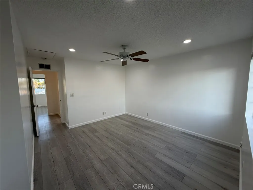 Additional image 16 of 19142 Haynes Street Unit 4, Reseda, CA 91335