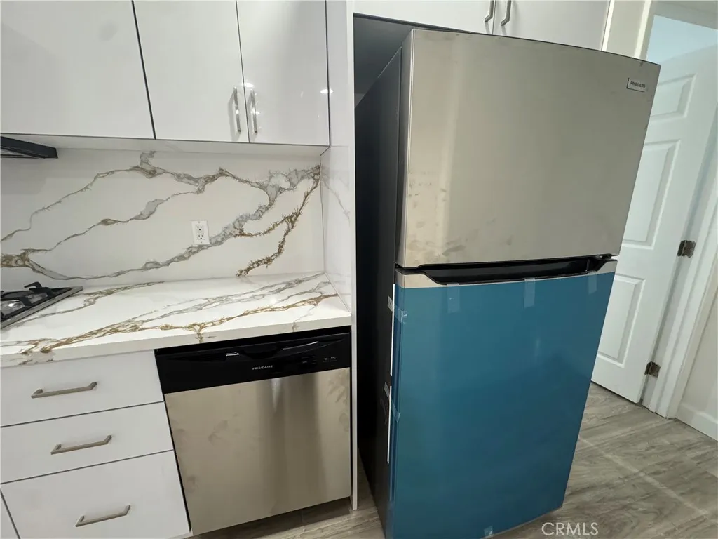 Additional image 17 of 4914 Hesperia, Encino, CA 91316