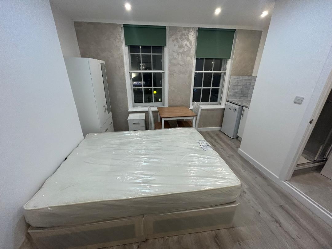 Additional image 17 of Studio Flat, London, SW1V, N1 7GU