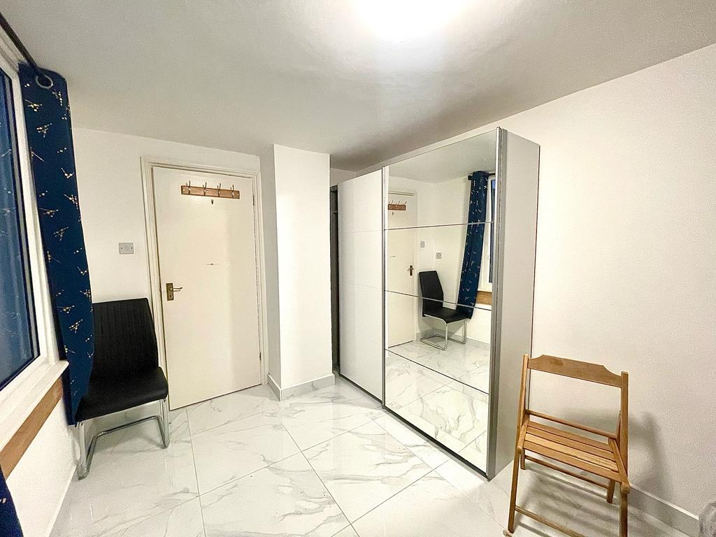 Additional image 5 of 3 Bed Flat, Stanmore Street, N1, N1 7GU