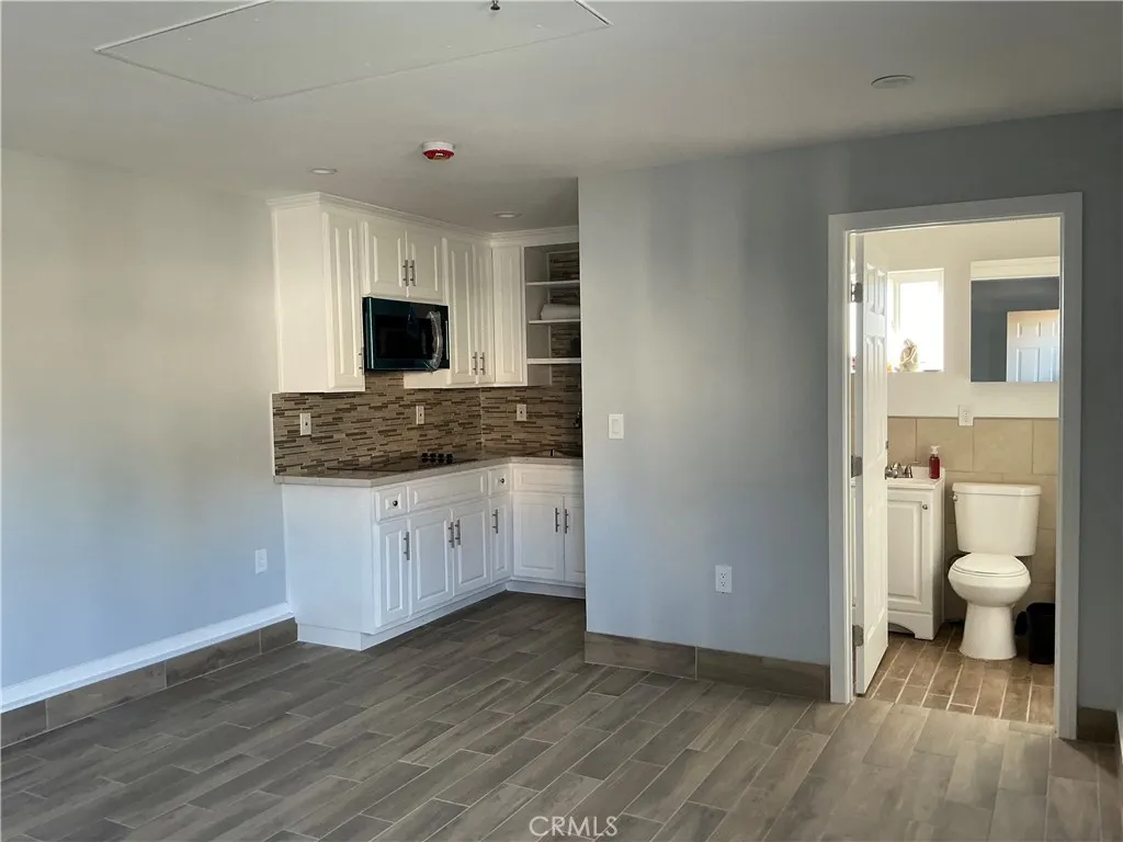 Additional image 9 of 3229 Locust Avenue Unit 1/2, Long Beach, CA 90807