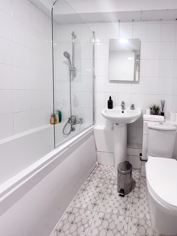 Additional image 17 of 3 Bed Flat, Oakshott Court, NW1, N1 7GU