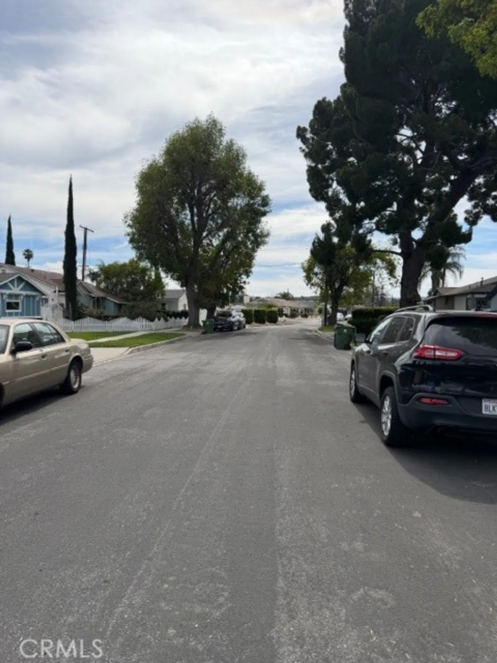 7513 Topeka Dr, Reseda, CA 91335