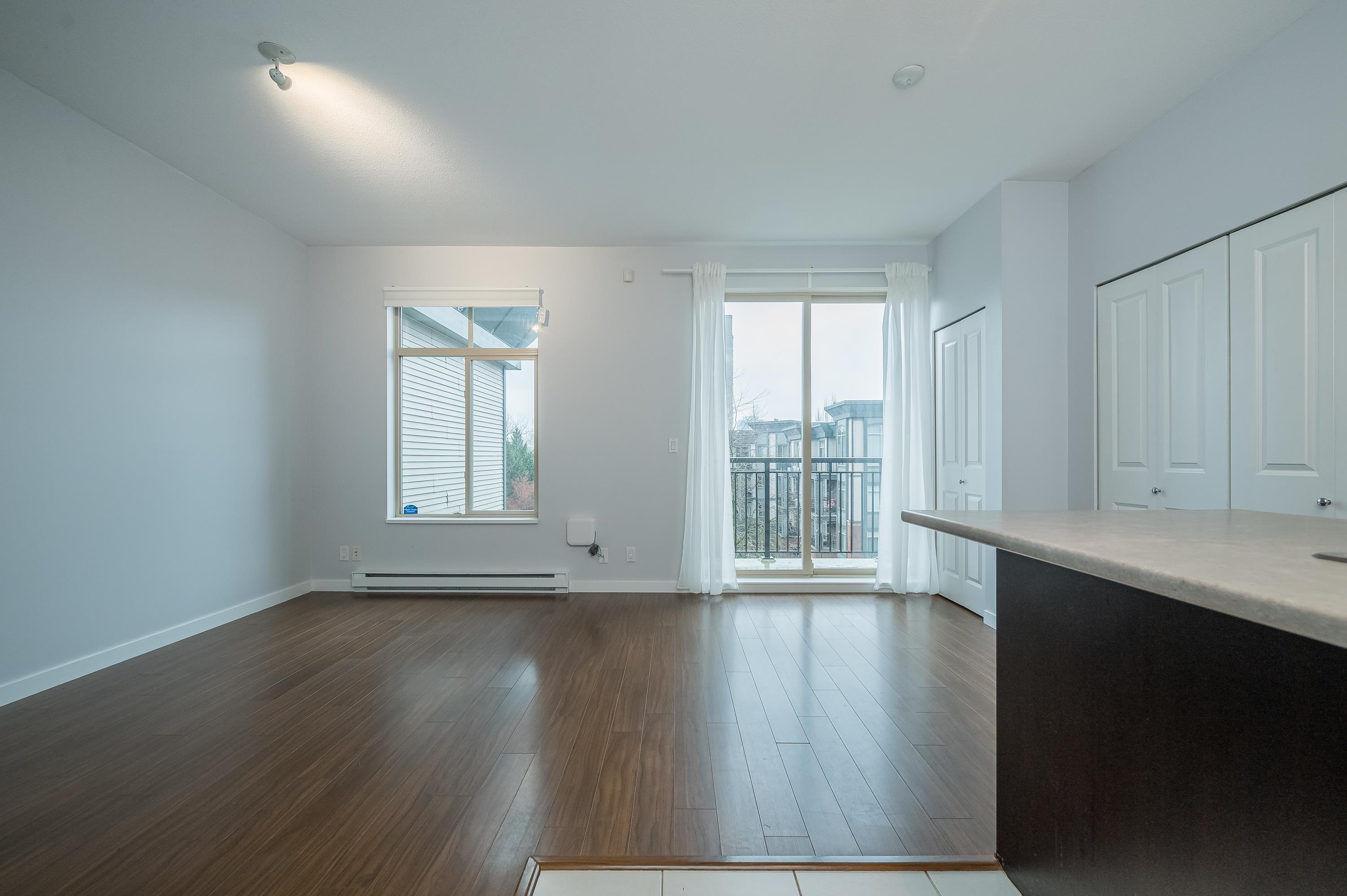 Additional image 3 of 402-10455 University Drive, Surrey, BC, V3T 0A5