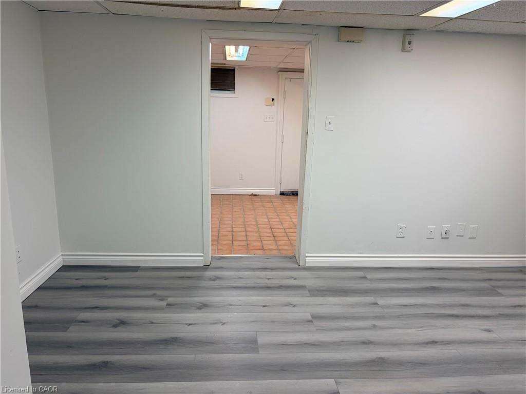 4-124 King Street North, Waterloo, ON, N2J2X8