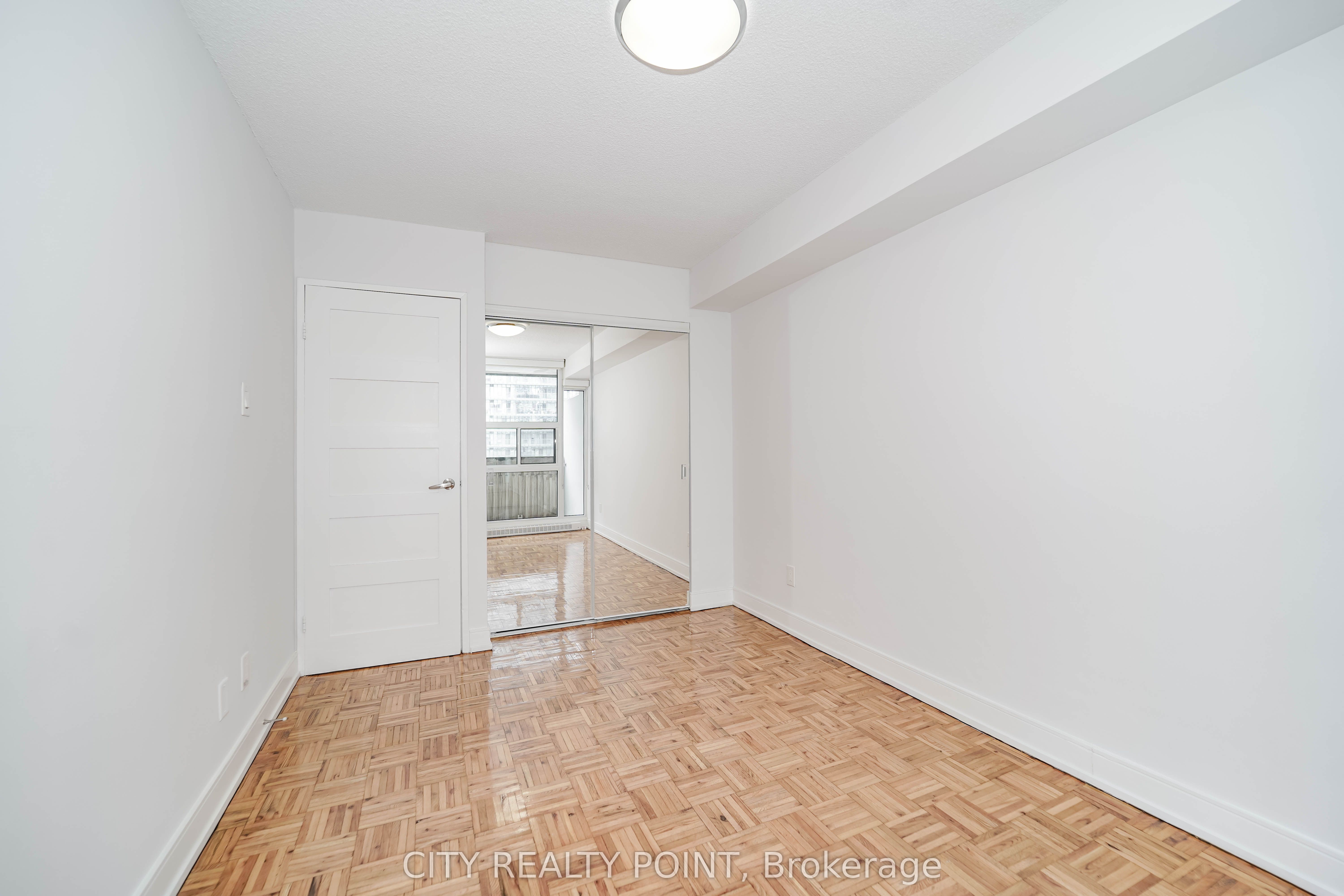 Additional image 6 of 1409-33 Isabella Street, Toronto, ON, M4Y 2P7