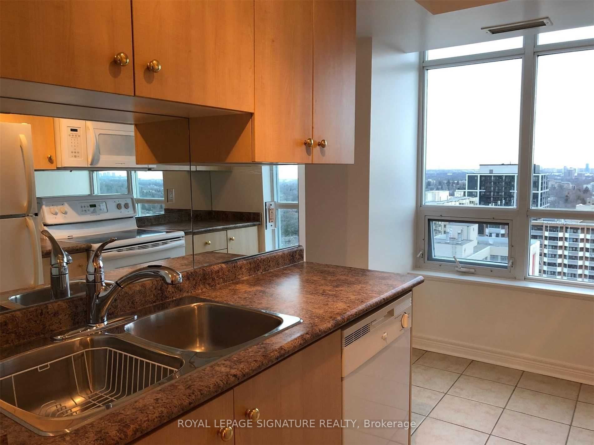Additional image 3 of 1807-212 Eglinton Avenue E, Toronto, ON, M4P 0A3